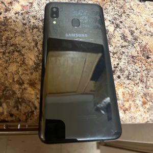 Selling my Samsung A20 because I got a free phone upgrade with work.